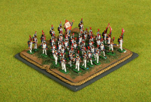 Комплект из 41 неокрашенных фигурки солдатика. Только отборные солдаты Наполеоновской армии могли быть зачислены в ряды Старой Гвардии. Они прошли со своим императором славный боевой путь от Аустерлица до Ватерлоо.