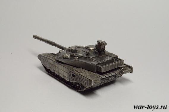 Масштабная модель танка 1/100. Материал оловянный сплав.