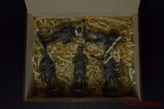 Набор оловянных солдатиков 5 шт. 54 мм в подарочной коробке